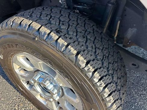 Used 2024 Ford F250 XLT AWD/4WD image 8