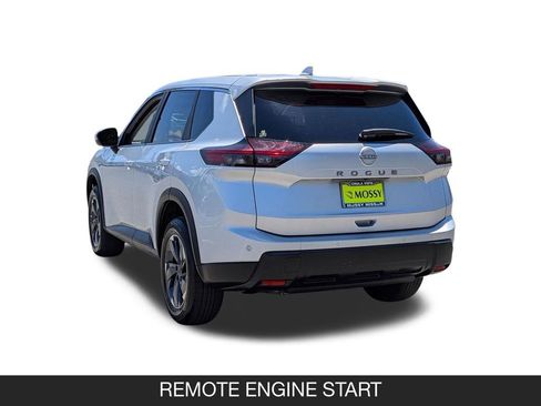 Used 2025 Nissan Rogue SV FWD image 7
