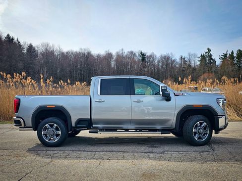 New 2026 GMC Sierra 2500 SLT w/ Max Trailering Package AWD/4WD image 2