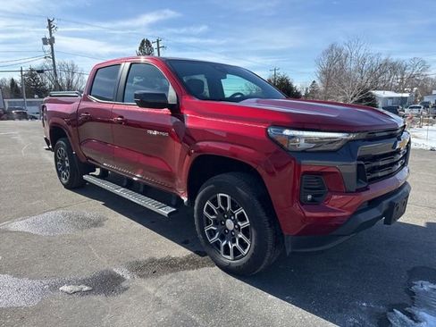 Used 2023 Chevrolet Colorado LT w/ LT Convenience Package III image 7