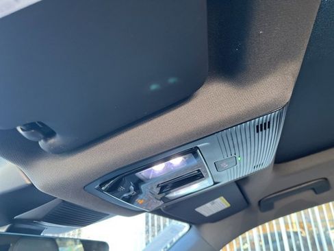 New 2026 Volkswagen Tiguan SE R-Line image 20