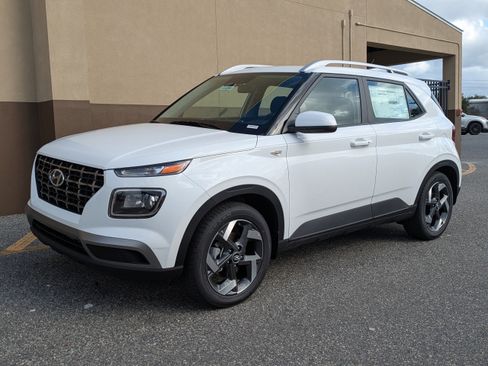 New 2026 Hyundai Venue SEL image 10