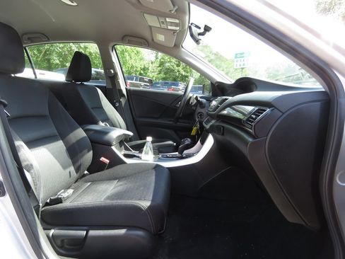 Used 2015 Honda Accord Sport image 13