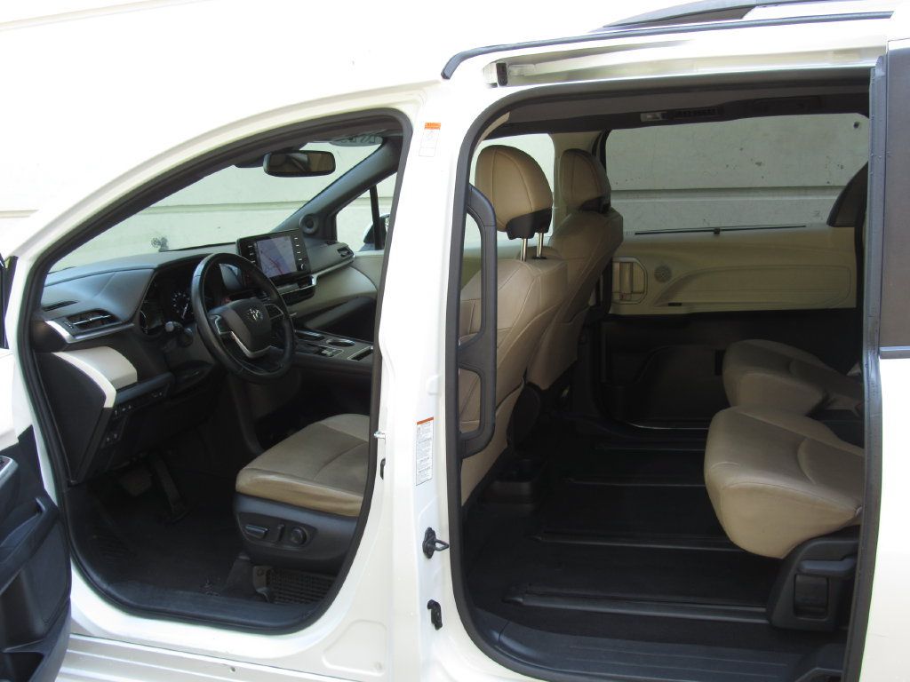 Certified 2023 Toyota Sienna XLE w/ XLE Plus Package AWD/4WD image 14