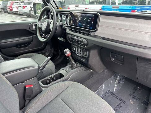 Used 2024 Jeep Wrangler Sport AWD/4WD image 16