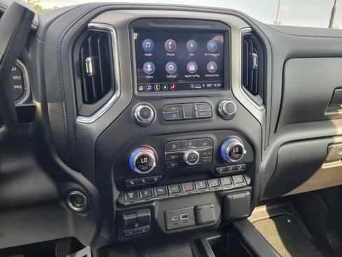 Used 2022 GMC Sierra 2500 Denali w/ Denali Ultimate Package AWD/4WD image 20