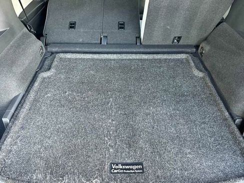 Certified 2020 Volkswagen Tiguan SE R-Line image 15