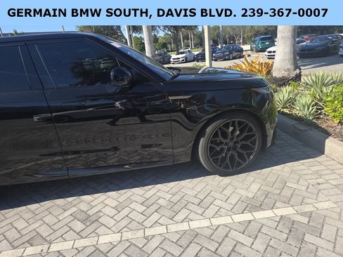 Used 2023 Land Rover Range Rover Sport SE Dynamic image 32