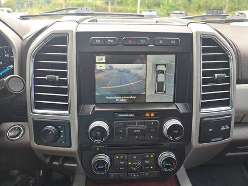Used 2018 Ford F350 King Ranch w/ King Ranch Ultimate Package AWD/4WD image 28