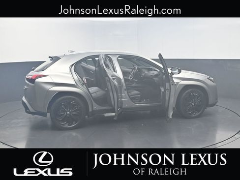 Used 2022 Lexus UX 250h w/ Premium Package AWD/4WD image 25