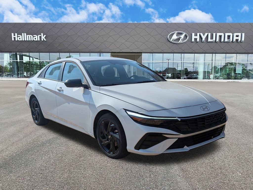 New 2026 Hyundai Elantra SEL FWD image 1
