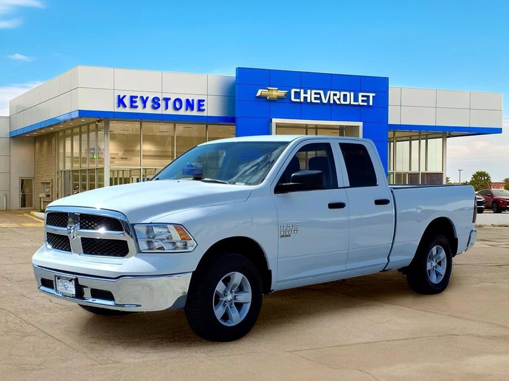 Used 2024 RAM 1500 Classic SLT AWD/4WD image 3