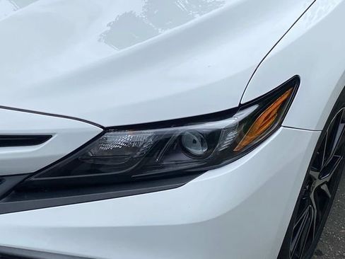 Used 2024 Toyota Camry SE w/ Convenience Package FWD image 6