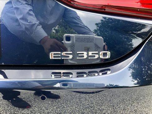 Used 2022 Lexus ES 350 w/ Premium Package FWD image 10