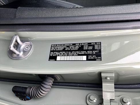 Used 2023 Volvo XC40 Recharge Ultimate image 34