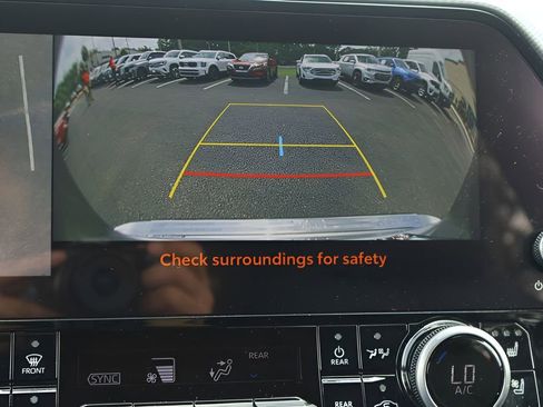 Certified 2024 Toyota Highlander Platinum AWD/4WD image 27