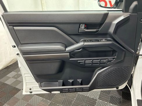 Used 2025 Toyota 4Runner SR5 image 23