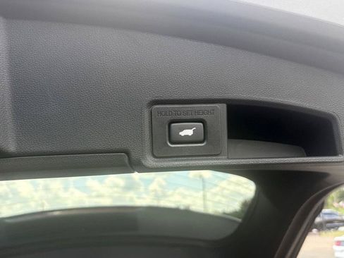 Used 2025 Acura RDX SH-AWD image 38