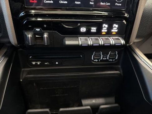 Used 2019 RAM 2500 Laramie image 23