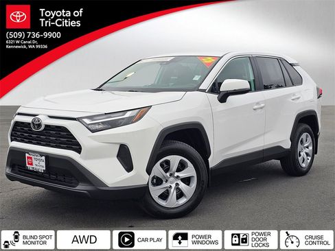 Used 2025 Toyota RAV4 LE image 1