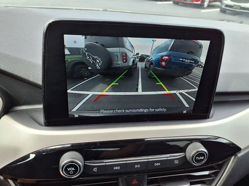 Used 2021 Ford Escape SE w/ Convenience Package FWD image 5
