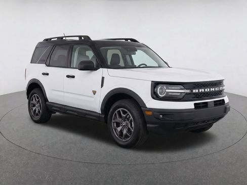 Used 2023 Ford Bronco Sport Badlands AWD/4WD image 2