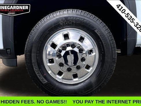 New 2026 GMC Sierra 3500 Denali w/ Denali Reserve Package AWD/4WD image 11