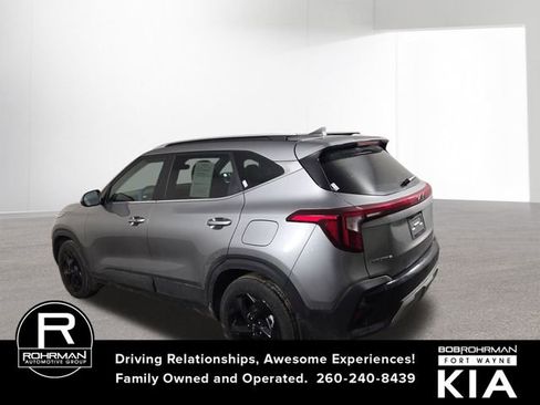 Certified 2026 Kia Seltos EX w/ EX Sunroof Package image 11