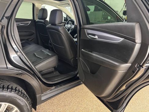 Used 2019 Cadillac XT5 Luxury AWD/4WD image 17