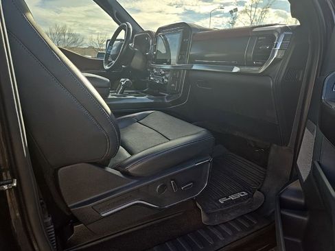 Used 2021 Ford F150 Lariat w/ Equipment Group 502A High image 31