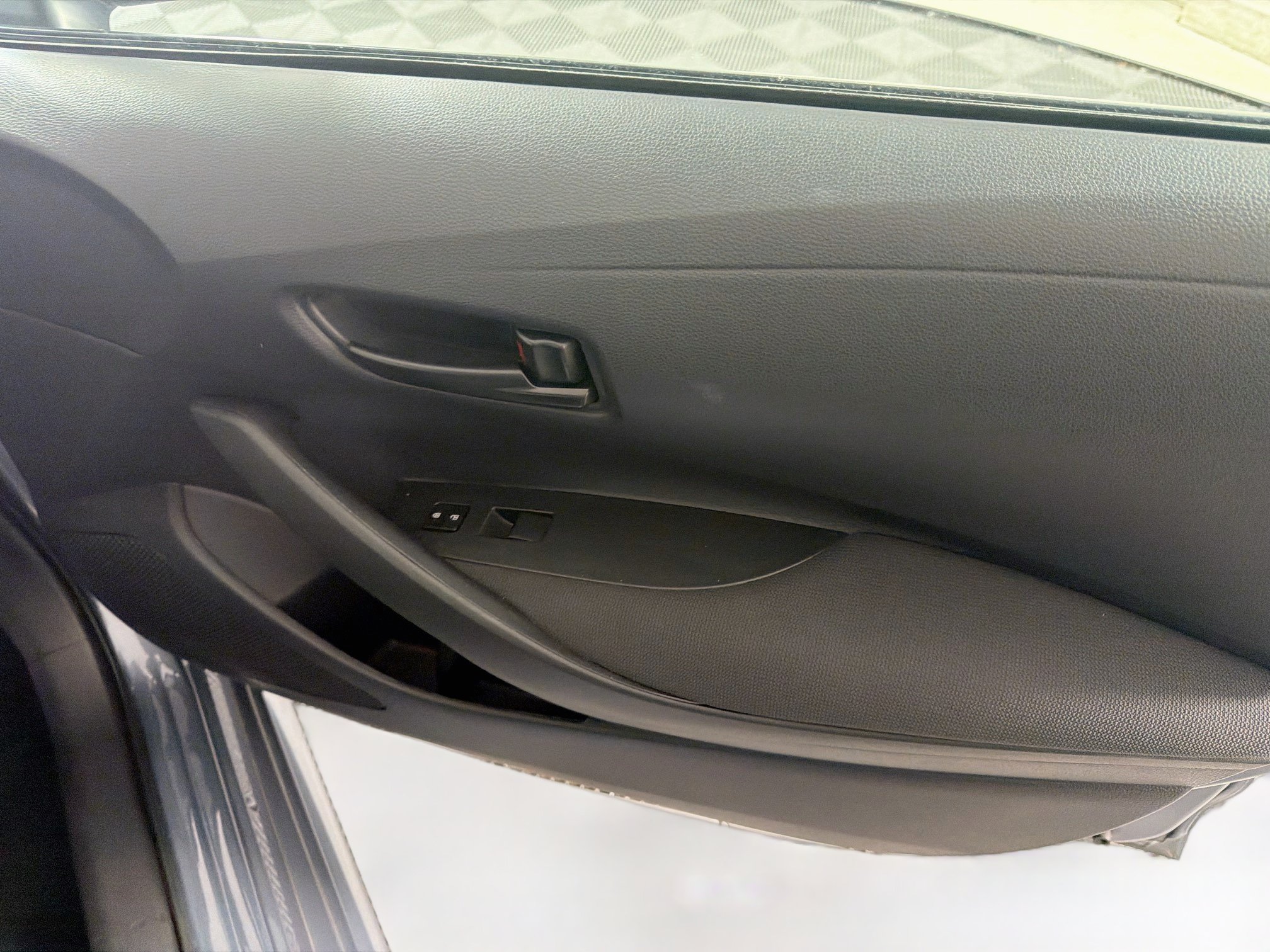 Used 2026 Toyota Corolla LE FWD image 29