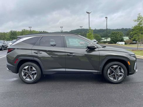 Certified 2025 Hyundai Tucson SEL AWD/4WD image 2