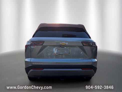 Used 2026 Chevrolet Equinox LT FWD image 4