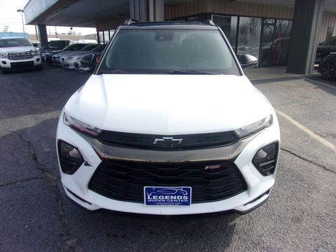 Used 2023 Chevrolet TrailBlazer RS w/ Sun and Liftgate Package image 3