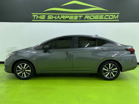 Used 2021 Nissan Versa SV FWD image 6