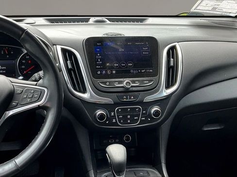 Used 2023 Chevrolet Equinox LT AWD/4WD image 9