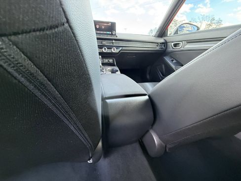 Used 2023 Honda Civic Sport image 31