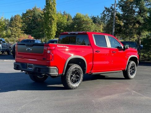 Used 2024 Chevrolet Silverado 1500 ZR2 w/ ZR2 Bison Edition image 3
