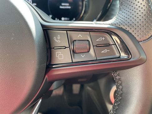 Used 2024 Alfa Romeo Tonale Ti image 31