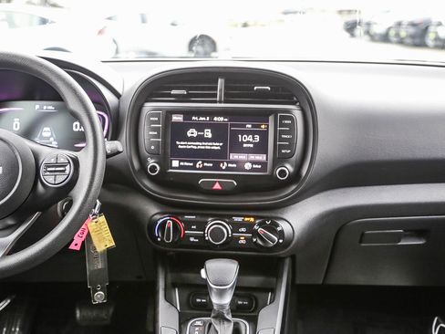 Used 2024 Kia Soul LX w/ Option Group 015 image 13