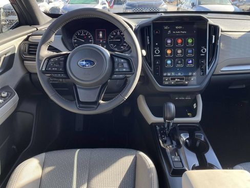 Used 2026 Subaru Forester Premium AWD/4WD image 4