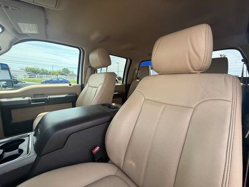 Used 2016 Ford F350 Lariat w/ Lariat Interior Package AWD/4WD image 12