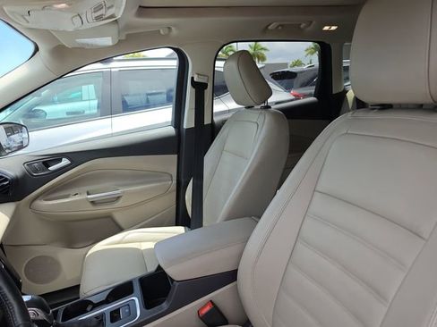 Used 2019 Ford Escape Titanium FWD image 18