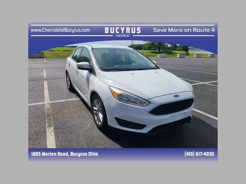 Used 2017 Ford Focus SE FWD image 1