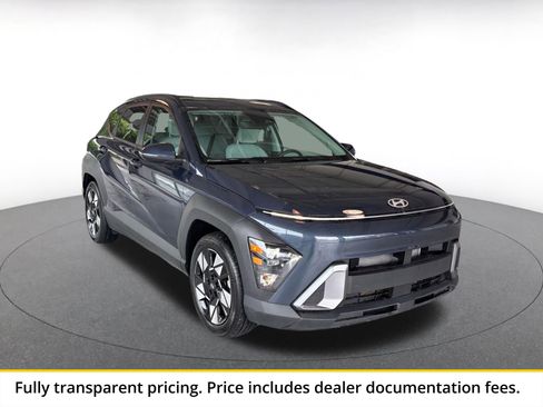 Used 2025 Hyundai Kona SEL FWD image 2