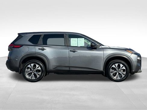 Used 2023 Nissan Rogue SV image 6