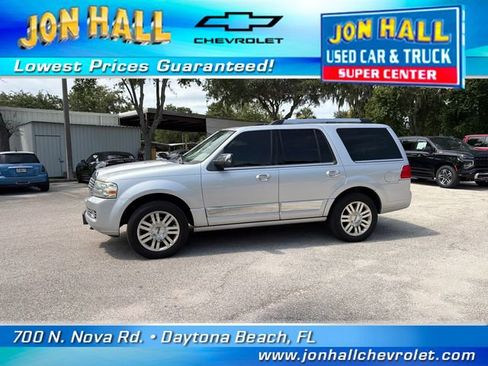 Used 2013 Lincoln Navigator 2WD w/ HD Trailer Tow Pkg image 3
