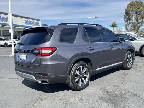 Used 2024 Honda Pilot Touring image 29