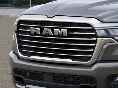 Used 2026 RAM 1500 Laramie AWD/4WD image 11