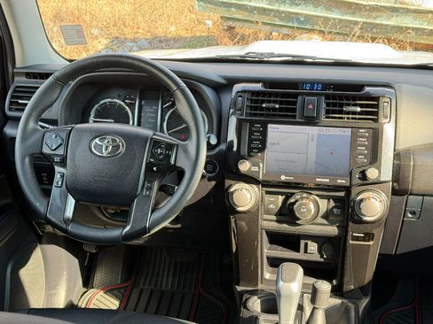 Used 2021 Toyota 4Runner TRD Off-Road Premium image 19